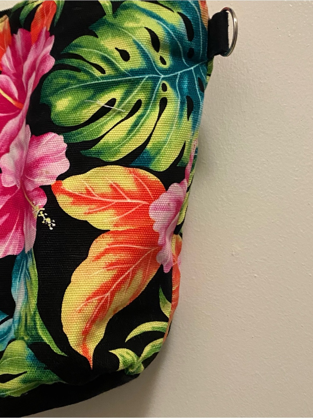 Island Impressions Tote Bag Purse 11”H x 9”W x 4.5” Tropical Floral Black Hawaii - Picture 3 of 7